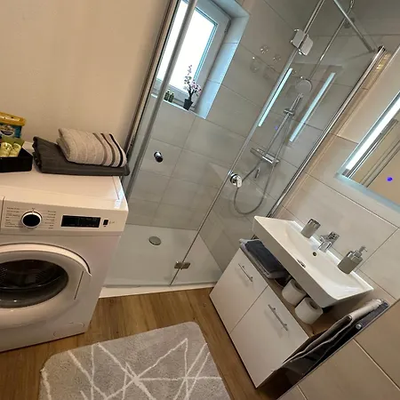 Modernes In Guter Lage Apartment *