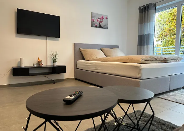 Modernes In Guter Lage 아파트